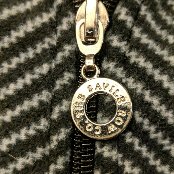 Savile Row Company Vest - Picture 3 of 6